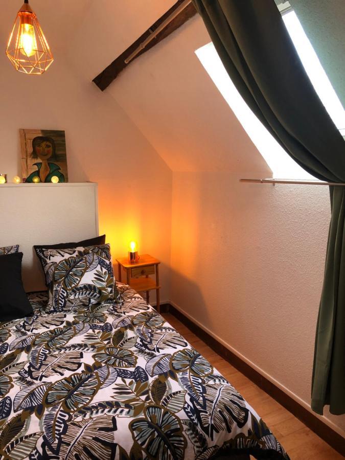 Gite A La Ferme Chaleureux Avec Cheminee Preveranges Exterior photo
